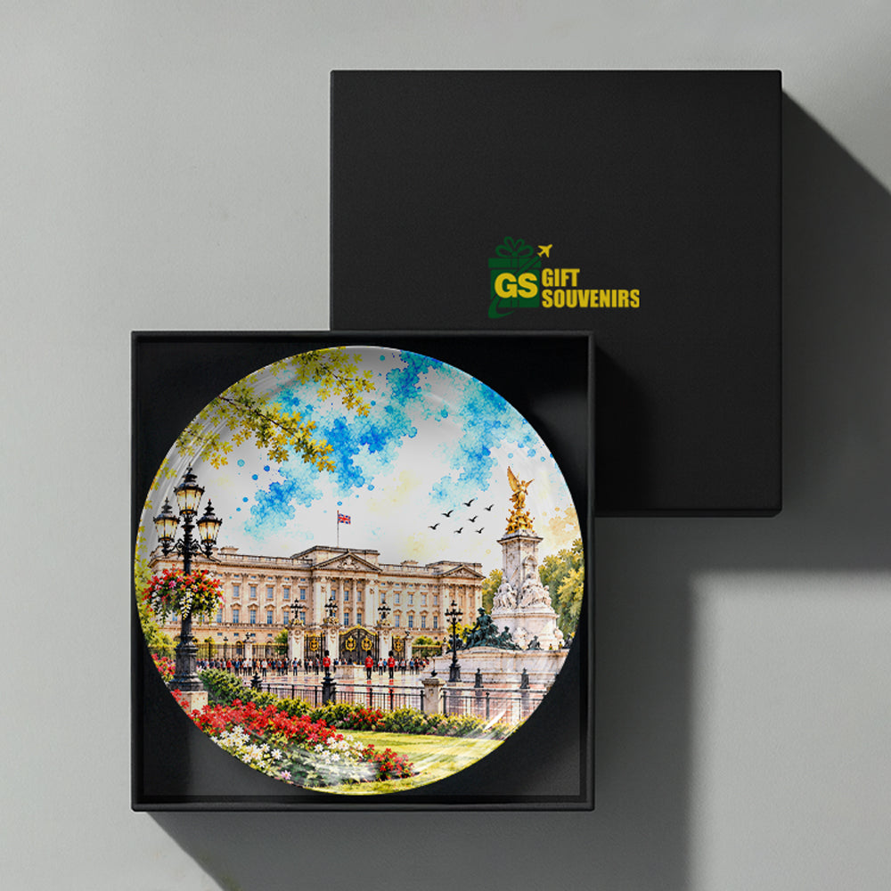 Buckingham Grandeur ceramic wall plate inspired by the architectural elegance and royal heritage of London.